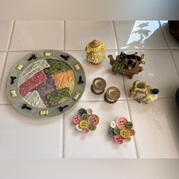 Wongs International Trading Miniature Sewing Tea Set Polystone 1995 NIB - Picture 3 of 11